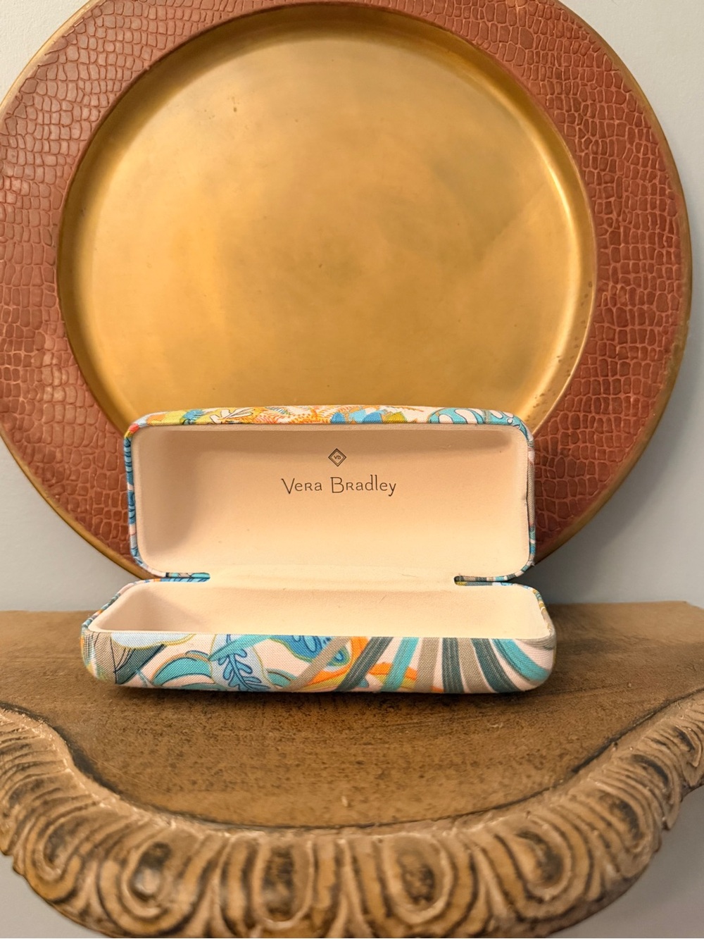 Vera Bradley Hard-Shell Clamshell Eyeglass Case in a Rain Forest Canopy Pattern